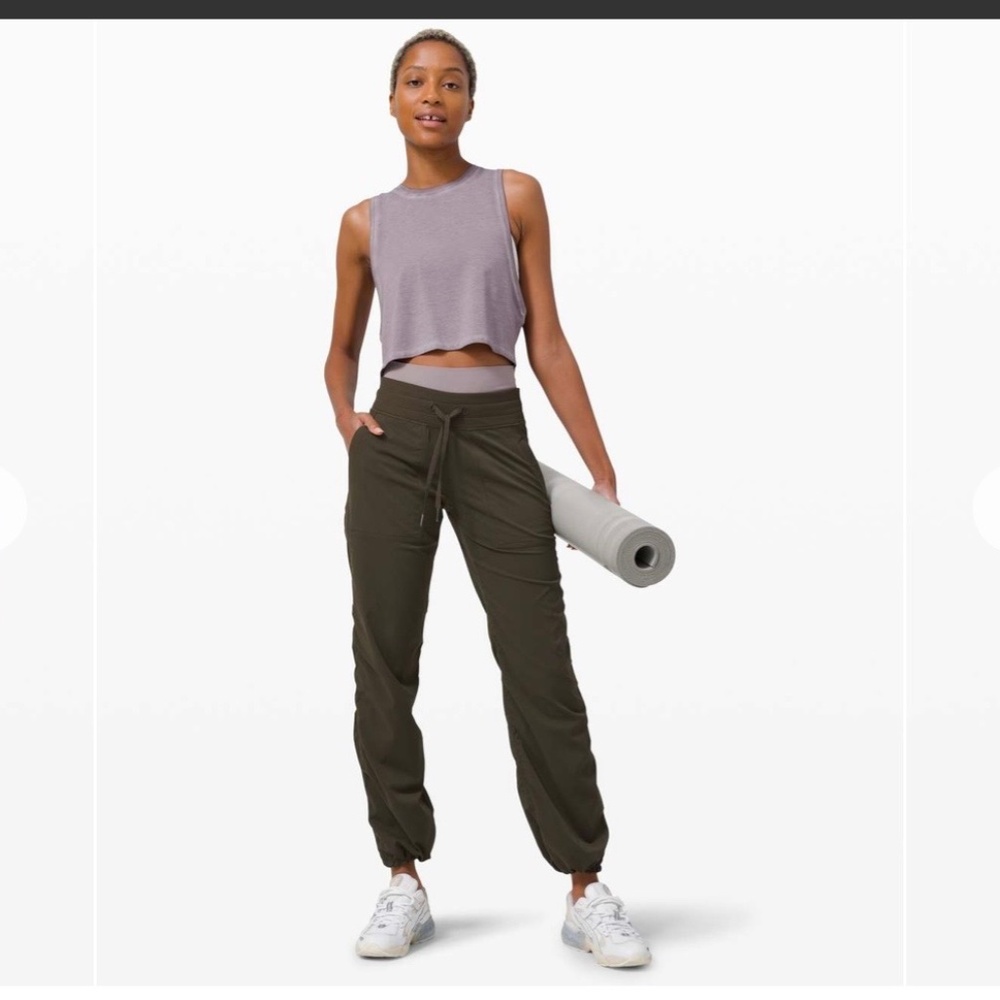 Lululemon cut back crop tank in washed lunar rock